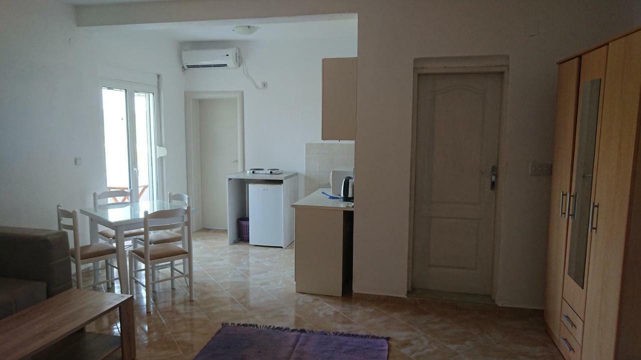 Luce Di Sole Apartment Ulcinj Eksteriør billede